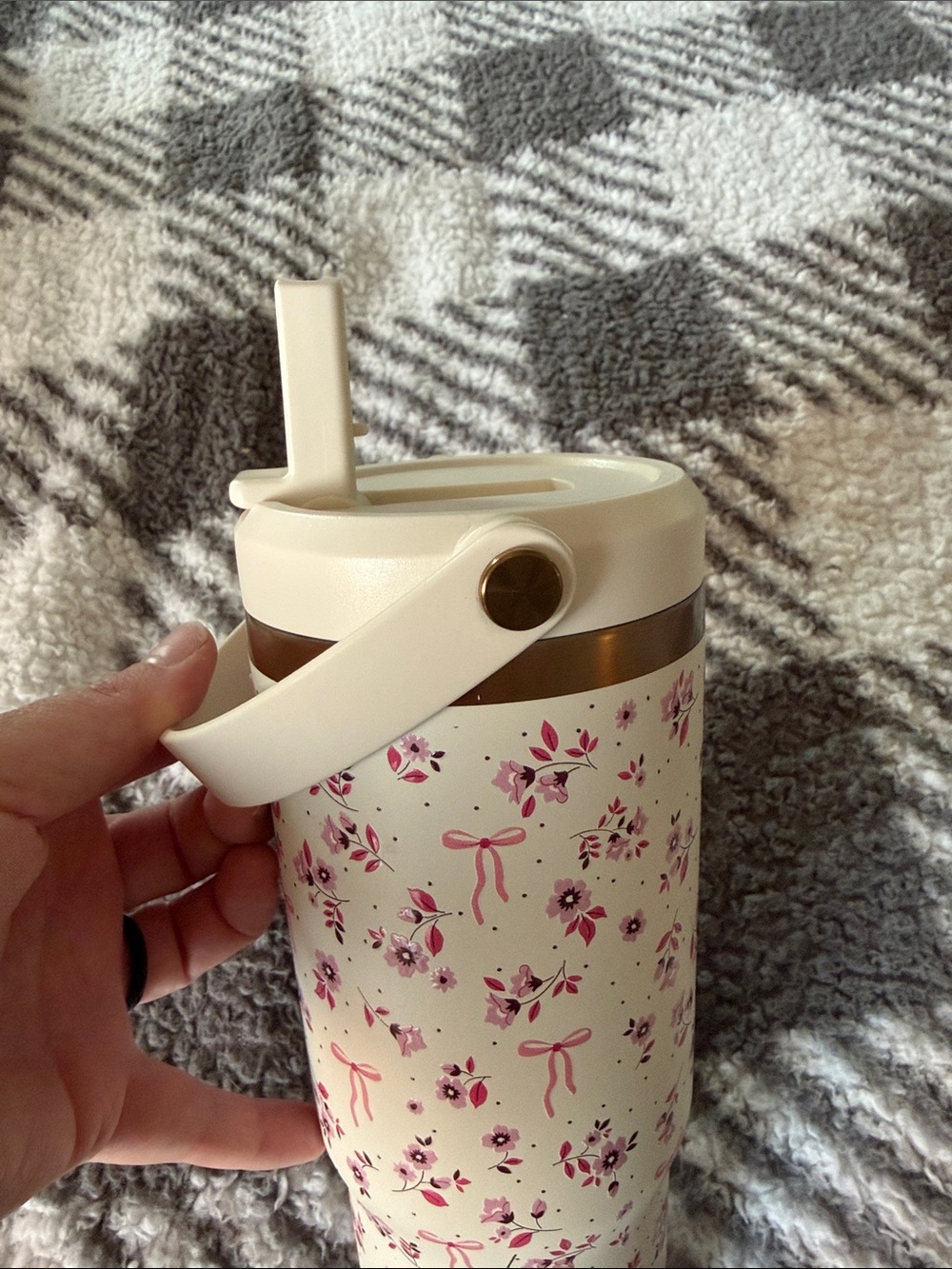 HydraPeak Floral Print Cream & Pink Floral and Bow Water Bottle 🩷🌷 - Picture 4 of 5